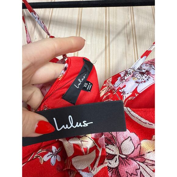 NWT Lulus My Favorite Day Red Floral Print Tulip Skirt Midi Dress Party Size XS - Picture 7 of 7